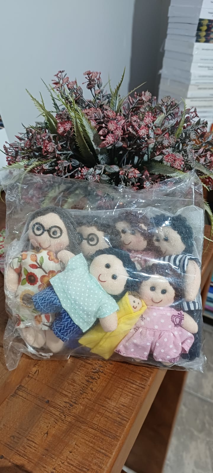 Brinquedo Educativo Familia Terap&Atilde;&ordf;utica Branca Em Mdf 7 Personagens